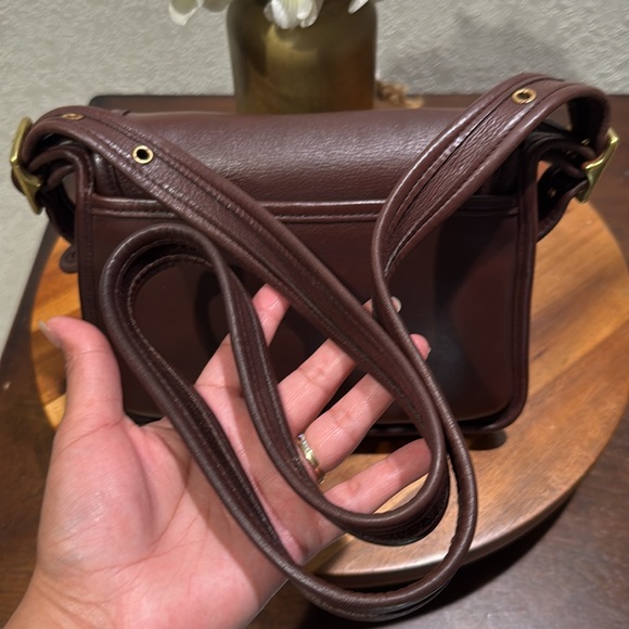 Vintage Coach Legacy Trail Bag in Mahogany Brown - Picture 12 of 14